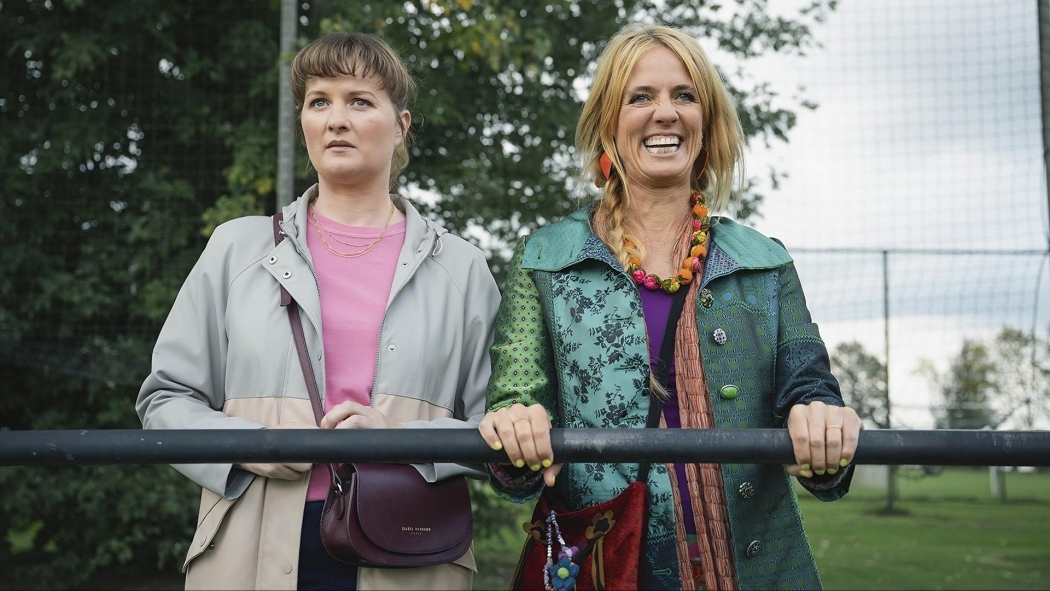 Aile Boyu Futbol 1. Sezon 6. Bölüm izle