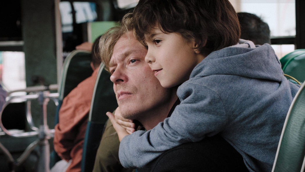 Handle with Care | Ona İyi Bak izle