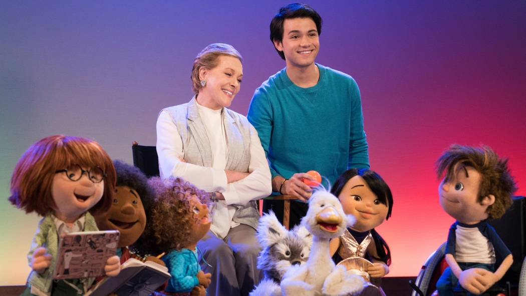 Julie's Greenroom 1. Sezon 7. Bölüm izle