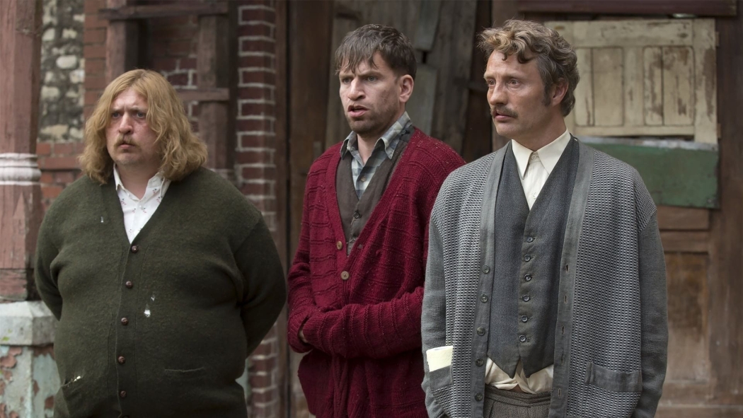 Men and Chicken izle