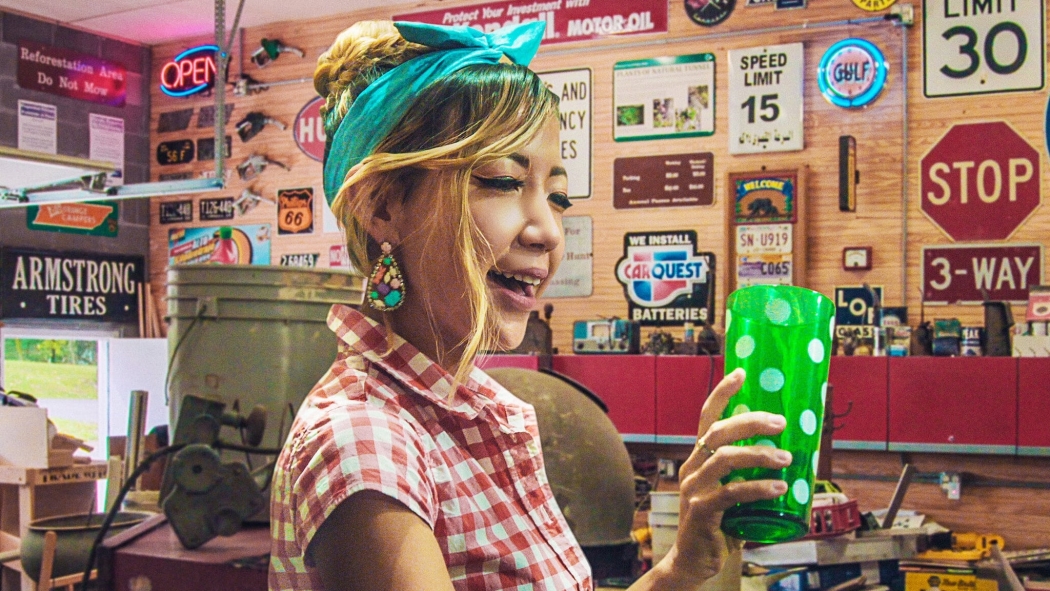 Swap Shop 2. Sezon 2. Bölüm izle